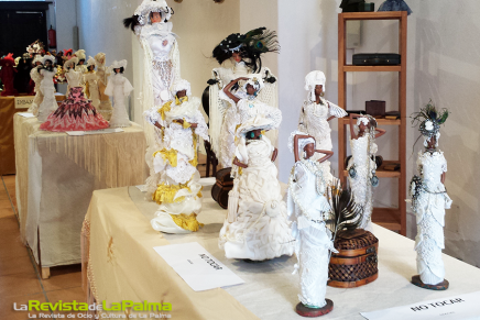 Exposición de muñecas de época en la Sala del Colegio de Abogados de Santa Cruz de La Palma