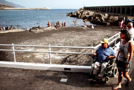 La Playa de El Puerto de Tazacorte mejora los accesos para personas con movilidad reducida