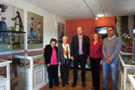 Se reabre el punto de exposición y venta de artesanía en la Escuela Insular de Villa de Mazo