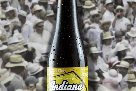 Cervezas Isla Verde presenta la nueva imagen de “Indiana” durante el carnaval palmero
