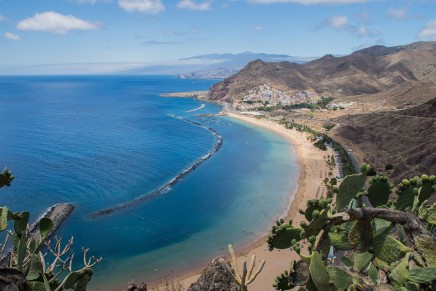 Las Islas Canarias, el destino playero más asequible de España en temporada alta