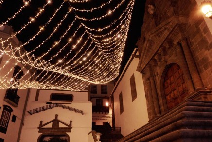 Santa Cruz de la Palma anuncia la navidad con el tradicional encendido de luces y pregón a cargo de Tajadre – ACTO SUSPENDIDO