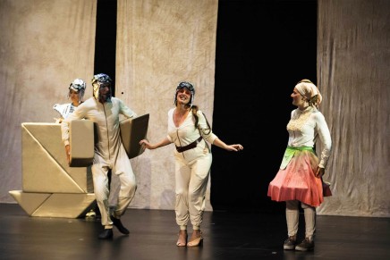 “Peligro en Fragilia”, teatro familiar en el Circo de Marte con la compañía Burka Teatro