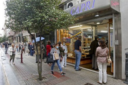 6.393 euros de dulce solidaridad gallega para La Palma, desde la Confitería Capri en Pontevedra
